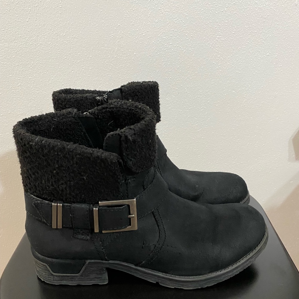 White mountain boots